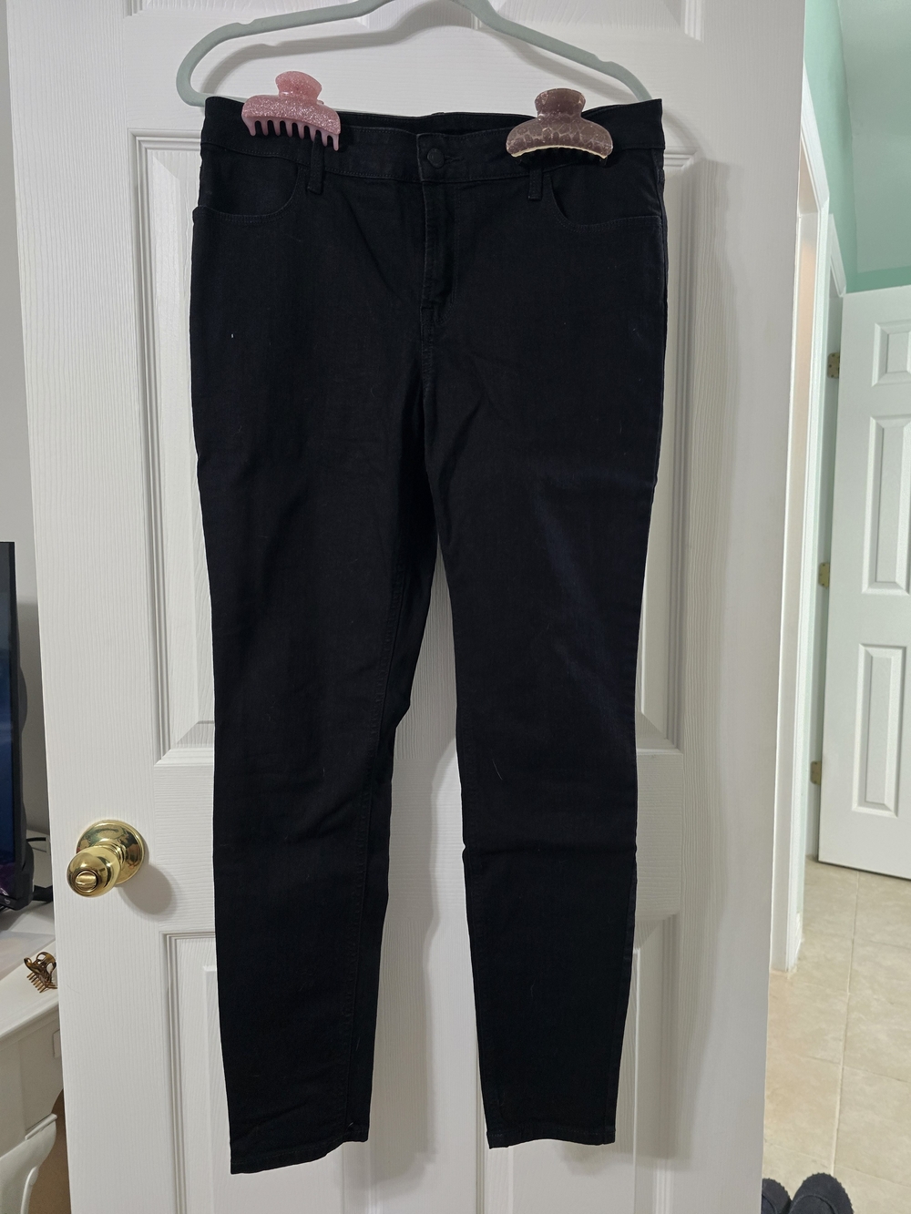Black Women's Mid Rise Super Skinny Jeans